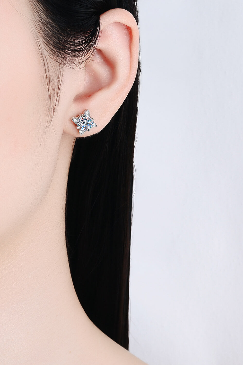 Four Leaf Clover 2 Carat Moissanite Stud Earrings